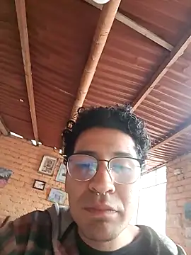 LecheDeSoya666 online show from September 2025 05:07:02 PM