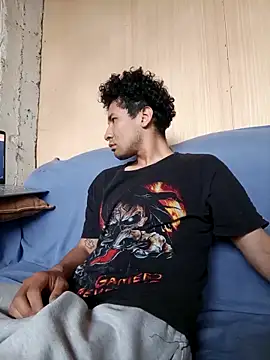 LecheDeSoya666 online show from September 2025 10:04:02 PM