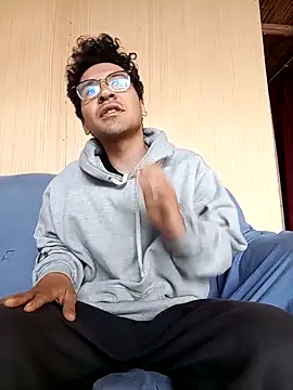 LecheDeSoya666 online show from November 2025 01:44:01 PM