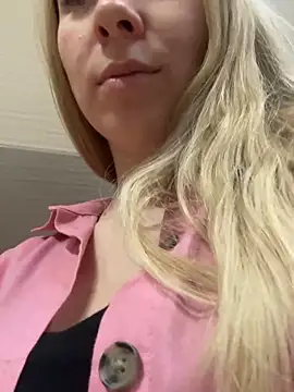 Snapshot of VintageBlue chatting on February 2026 06:26:01 AM VintageBlue online show from February 2026 06:26:01 AM