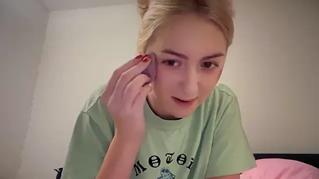 Kitty Swetty online show from January 2026 06:54:02 PM