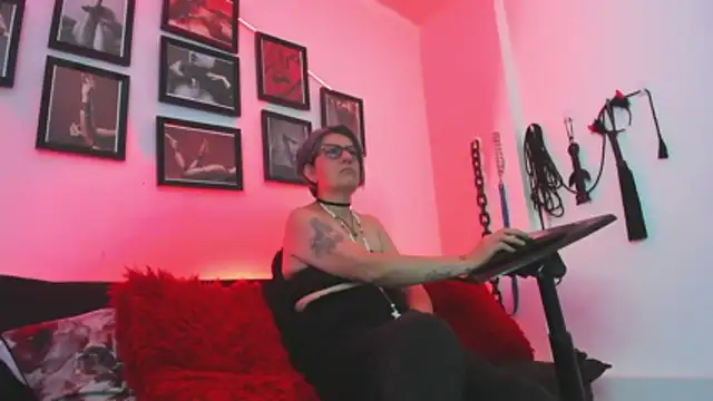 MistressNyx cg online show from January 2026 03:49:02 PM