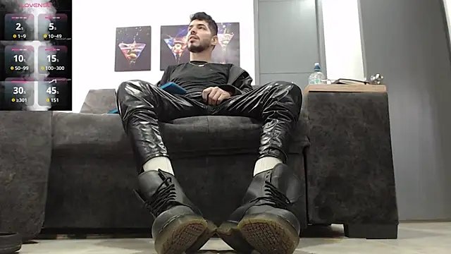 mackdaniels online show from April 2026 10:01:02 PM