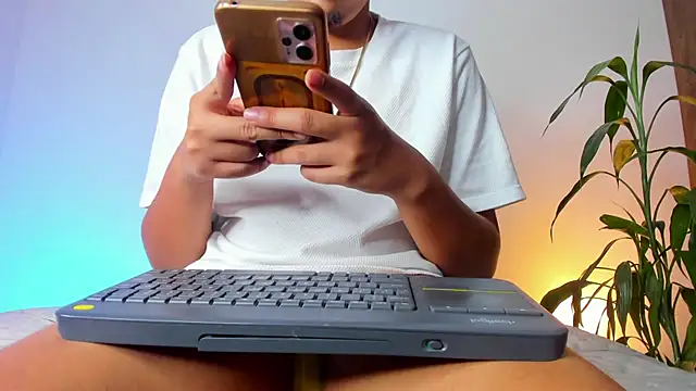 Snapshot of asmodeo_33 chatting on November 2025 08:13:02 AM asmodeo 33 online show from November 2025 08:13:02 AM