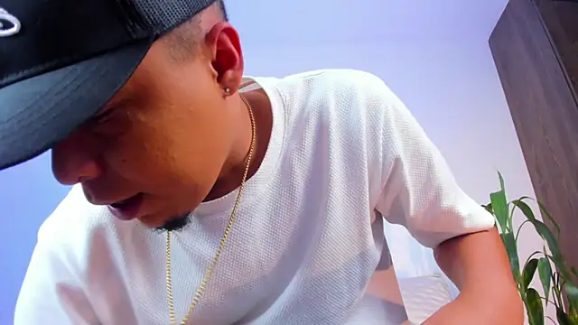 Snapshot of asmodeo_33 chatting on February 2026 06:09:02 AM asmodeo 33 online show from February 2026 06:09:02 AM