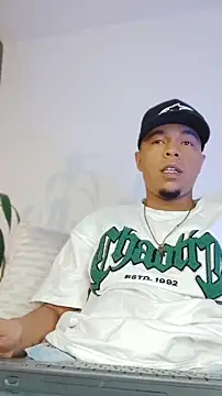 Snapshot of asmodeo_33 chatting on February 2026 05:41:01 AM asmodeo 33 online show from February 2026 05:41:01 AM