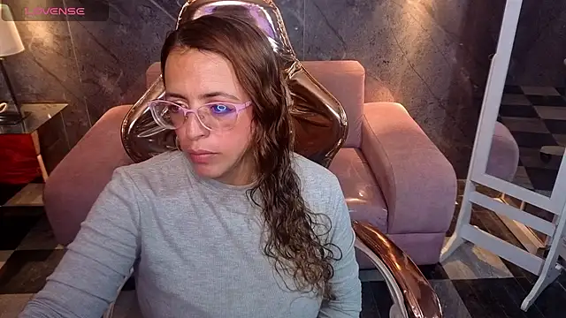 Snapshot of _Evoni_b chatting on November 2025 07:46:02 PM Evoni b online show from November 2025 07:46:02 PM