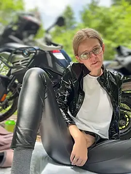 Snapshot of Bikergirl_97 chatting on June 2026 10:25:01 AM Bikergirl 97 online show from June 2026 10:25:01 AM