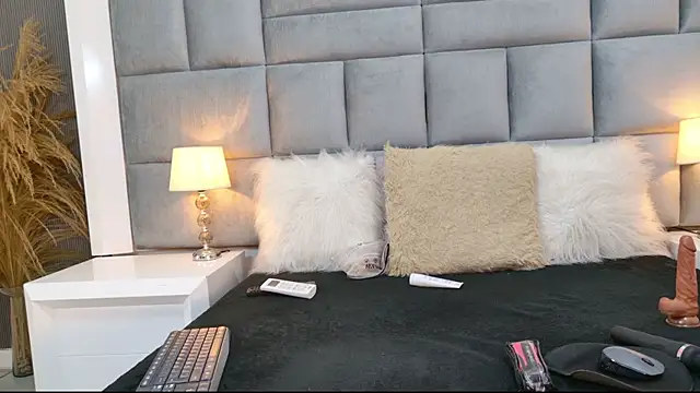 GiaAndretti online show from February 2026 12:38:02 PM