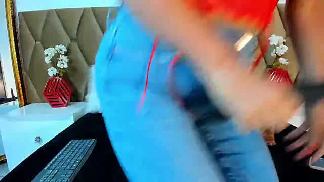 GiaAndretti online show from March 2026 12:32:01 PM