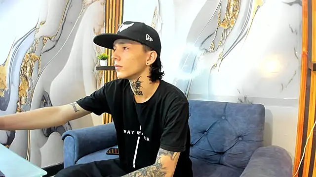 Snapshot of StraightBoy_Nick chatting on October 2025 05:06:01 AM StraightBoy Nick online show from October 2025 05:06:01 AM