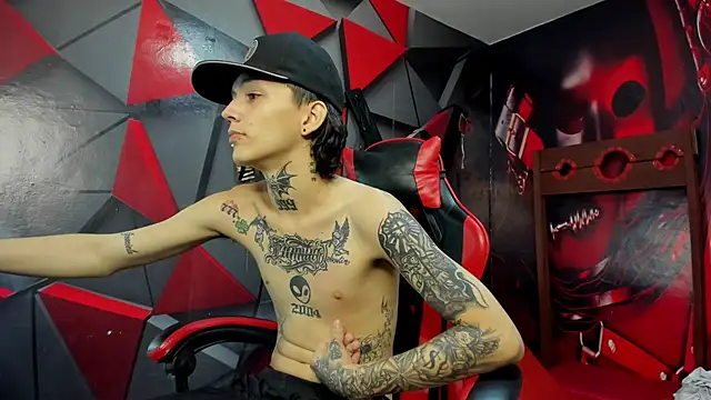 Snapshot of StraightBoy_Nick chatting on October 2025 12:34:01 AM StraightBoy Nick online show from October 2025 12:34:01 AM