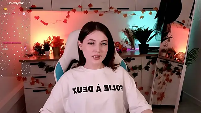 Snapshot of Kimmie_shine chatting on November 2025 03:24:02 PM Kimmie shine online show from November 2025 03:24:02 PM