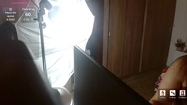 IvyShine7 online show from January 2026 07:30:01 PM