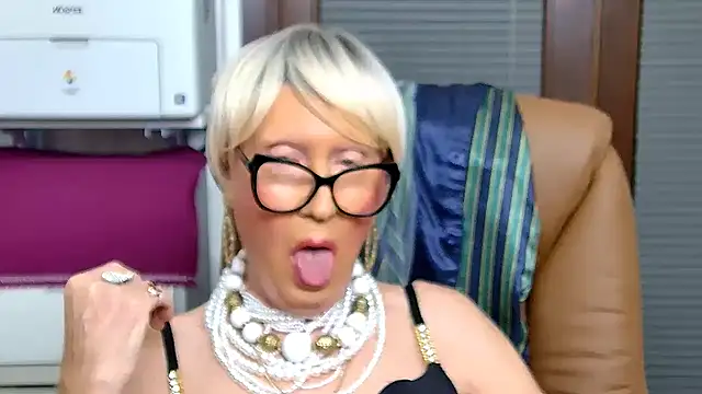 Snapshot of ROBY_SWEETHOT chatting on October 2025 11:09:01 PM ROBY SWEETHOT online show from October 2025 11:09:01 PM