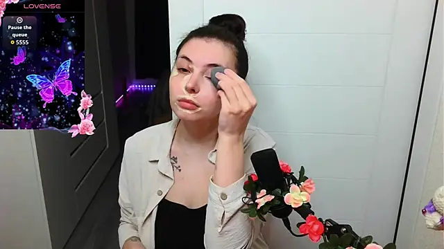 peachyness online show from April 2026 05:54:01 PM