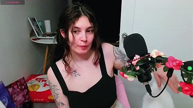 peachyness online show from June 2026 10:01:02 PM