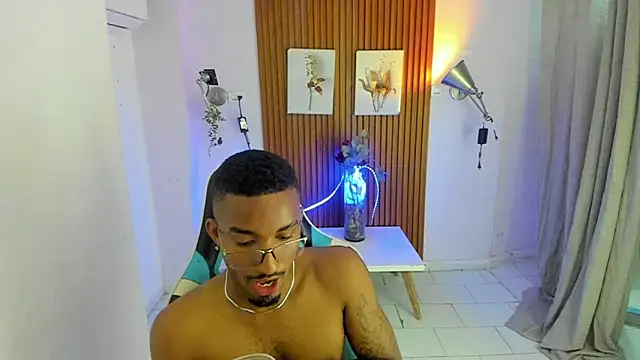 Darwin mayo online show from April 2026 07:58:02 PM