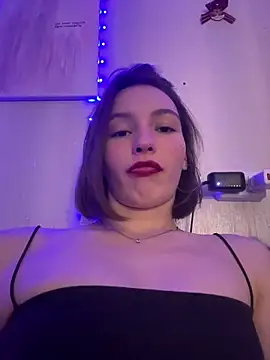 ZariaFlame online show from November 2025 08:44:01 PM