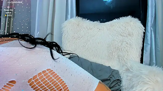 ParissHiltonX online show from October 2025 03:47:02 AM