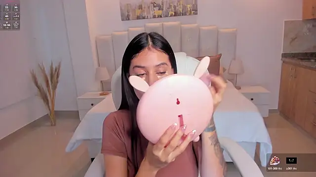 miranda crawfor online show from January 2026 01:05:01 PM