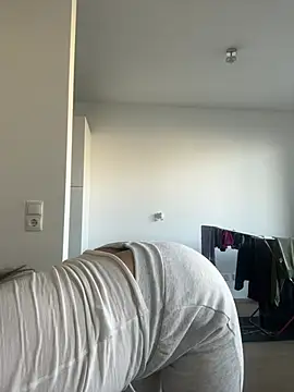 Snapshot of eli5566 chatting on February 2026 10:51:02 AM eli5566 online show from February 2026 10:51:02 AM