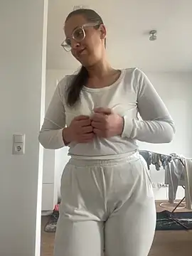 Snapshot of eli5566 chatting on March 2026 10:55:02 AM eli5566 online show from March 2026 10:55:02 AM