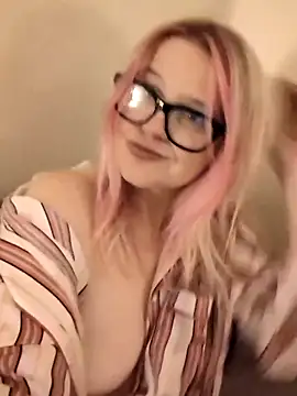 SuzieSub online show from September 2025 10:31:01 PM