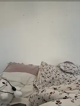 SuzieSub online show from April 2026 04:19:01 PM