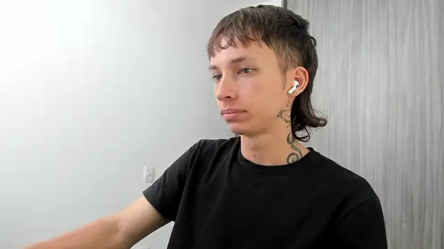 spacehumanz online show from March 2026 09:32:02 PM