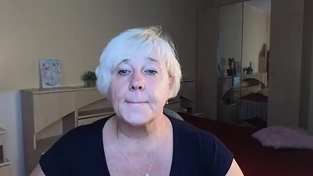 Snapshot of Milana_Milky chatting on September 2025 04:58:01 AM Milana Milky online show from September 2025 04:58:01 AM