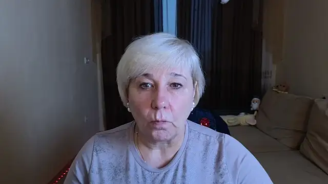 Snapshot of Milana_Milky chatting on November 2025 05:17:01 AM Milana Milky online show from November 2025 05:17:01 AM