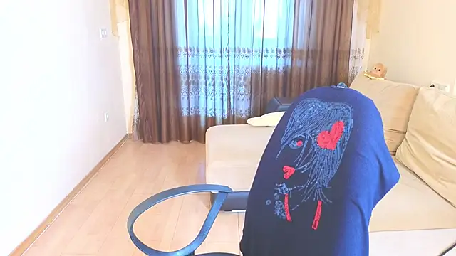 Snapshot of Milana_Milky chatting on November 2025 06:19:02 AM Milana Milky online show from November 2025 06:19:02 AM