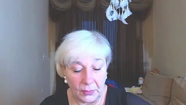 Snapshot of Milana_Milky chatting on November 2025 05:02:01 AM Milana Milky online show from November 2025 05:02:01 AM