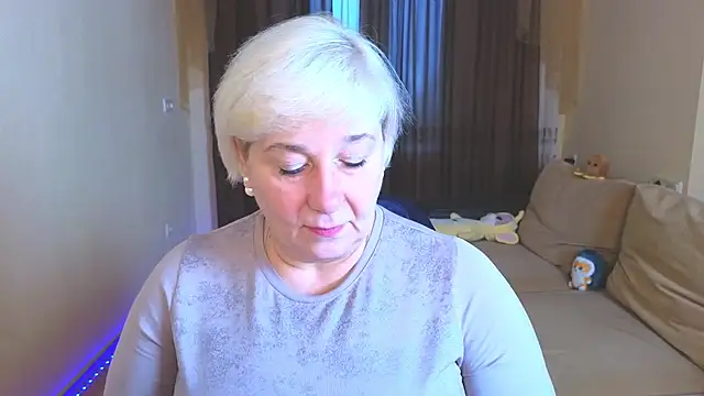 Snapshot of Milana_Milky chatting on November 2025 05:51:01 AM Milana Milky online show from November 2025 05:51:01 AM