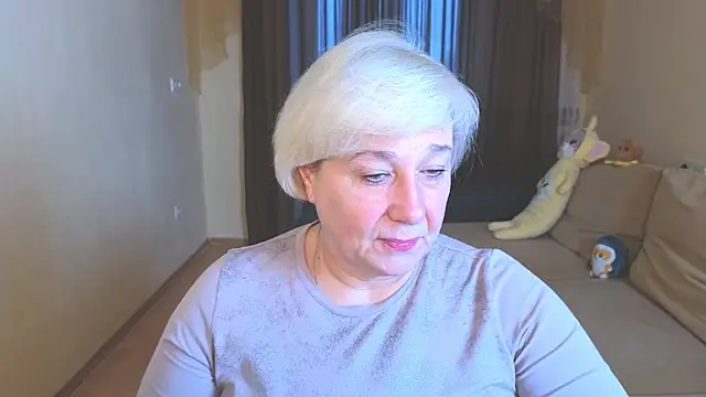 Snapshot of Milana_Milky chatting on November 2025 05:44:01 AM Milana Milky online show from November 2025 05:44:01 AM