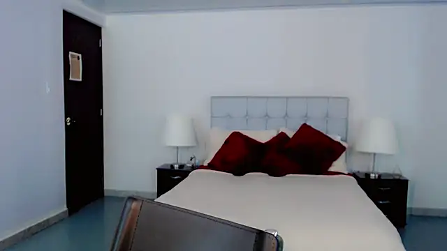 maddissonivanova online show from March 2026 07:08:02 PM