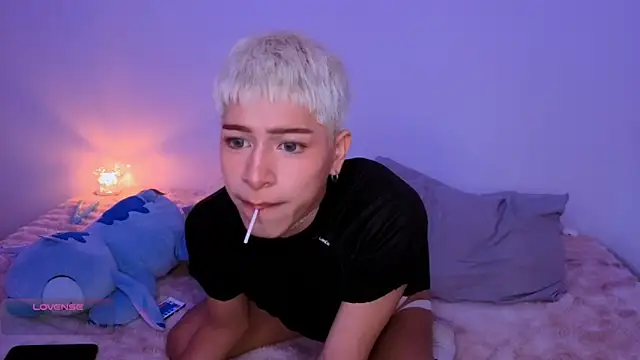 taichi bluy online show from September 2025 01:00:01 PM