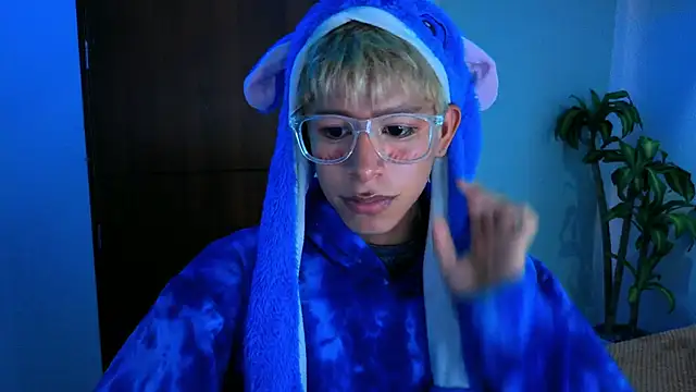 taichi bluy online show from November 2025 08:08:02 PM