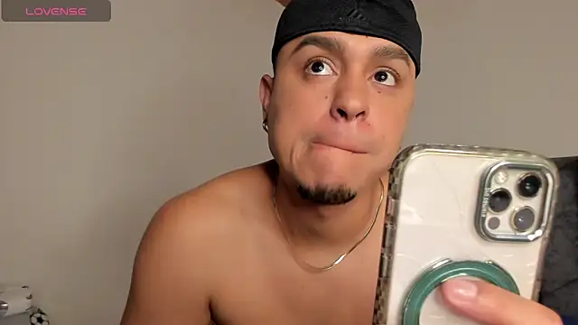 ANGELOGAO online show from March 2026 04:57:01 PM