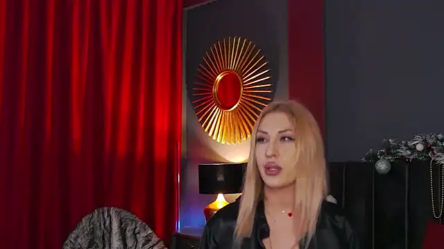 Snapshot of VickiSpice chatting on December 2025 08:04:02 PM VickiSpice online show from December 2025 08:04:02 PM