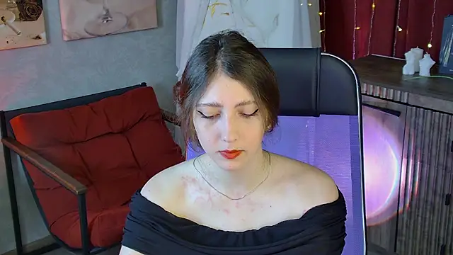 Snapshot of Mary_Miiller chatting on May 2026 07:26:02 AM Mary Miiller online show from May 2026 07:26:02 AM