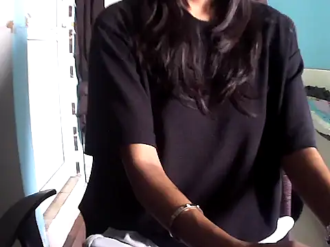 Snapshot of RENUKA_RAJPUT chatting on June 2026 07:23:01 AM RENUKA RAJPUT online show from June 2026 07:23:01 AM