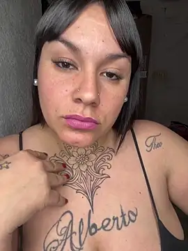 valen1891 online show from October 2025 01:12:02 AM