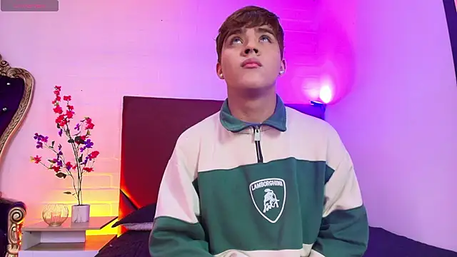 Lucass love online show from March 2026 01:05:01 PM