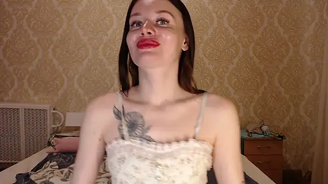 Kitkaat00 online show from October 2025 03:11:01 PM