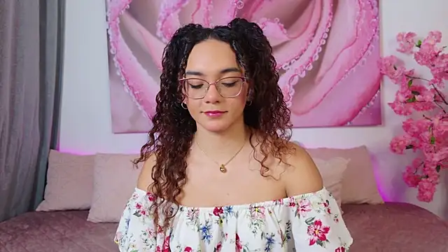 Taylor Tina online show from November 2025 06:16:02 AM