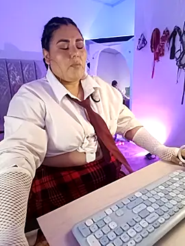 AndreaKinky online show from October 2025 08:38:01 AM