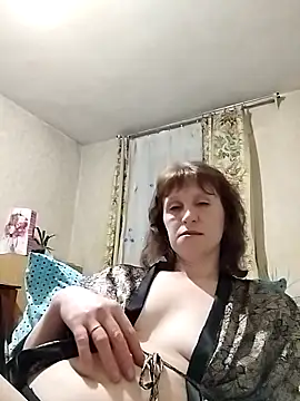 Flower2931 online show from March 2026 08:00:01 PM