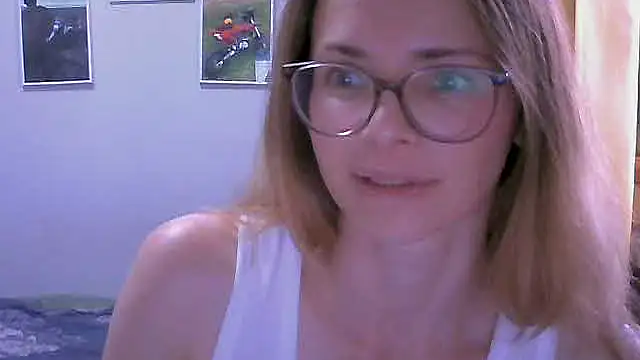 Snapshot of SEA_Dream chatting on September 2025 08:14:01 AM SEA Dream online show from September 2025 08:14:01 AM